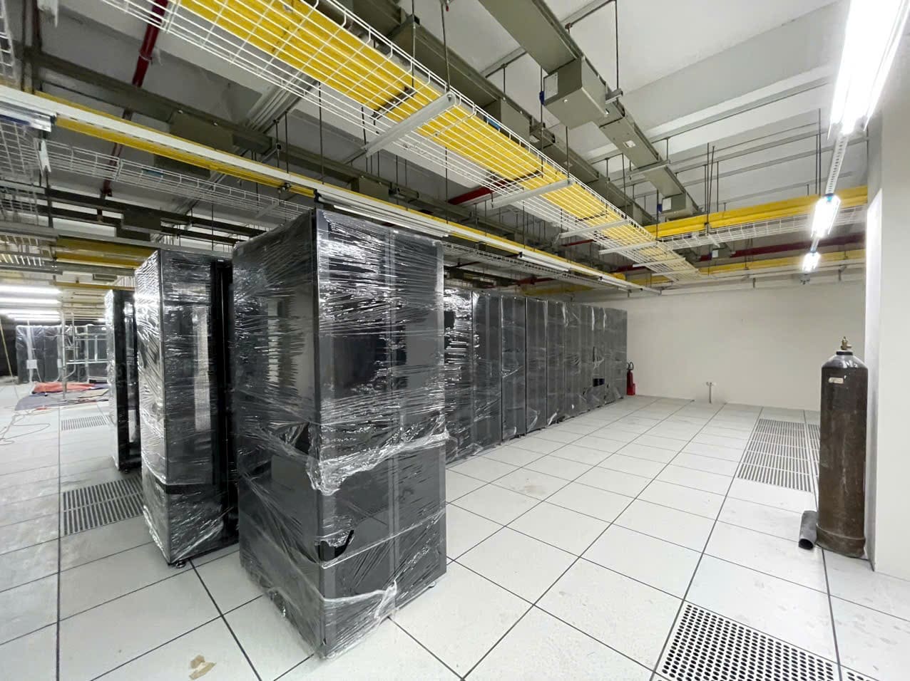 tủ rack datacenter